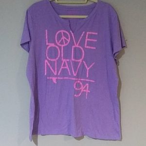 Old Navy graphic t-shirt